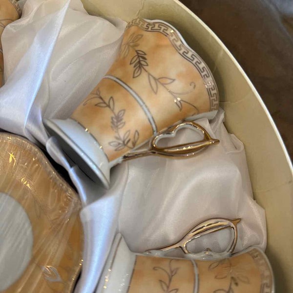 D'Lusso Collection Six Cups And  Saucers