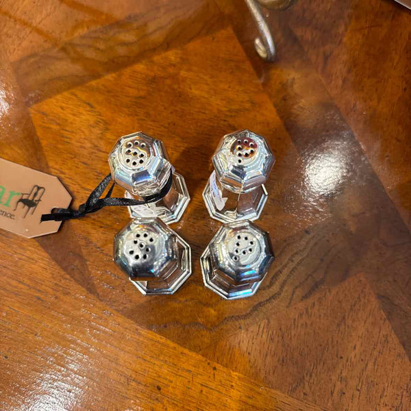 4 Silver Salt/Pepper Shakers