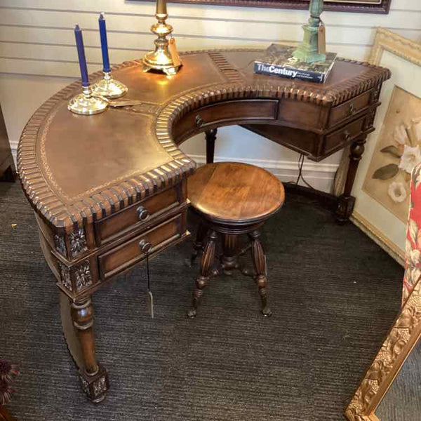 Smithe Horseshoe Desk