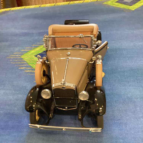 1931 Ford Model A Roadster Danbury Mint w/box