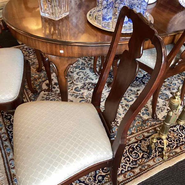 Kindel Mahogany Dining Table With Eight Chairs