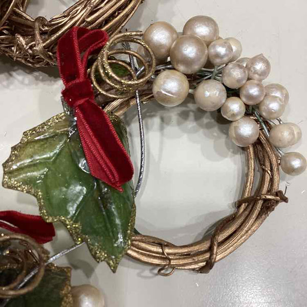 11 Napkin Rings - Pearl and Ivy