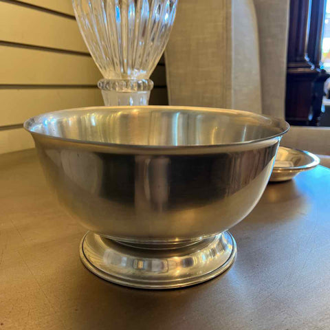 Round Woodbury Pewter Bowl