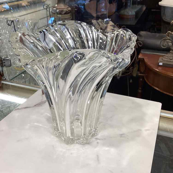 Mikasa Swirl Fluted Vase