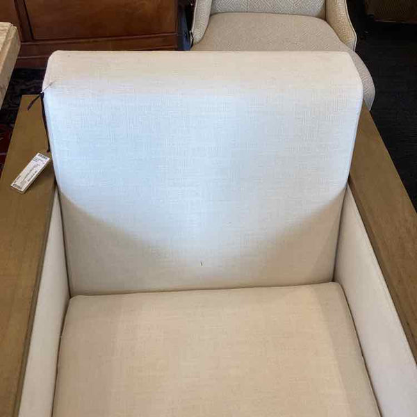 Thomasville Contempo Chair