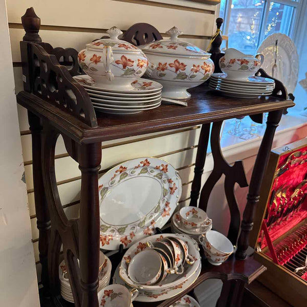 Victorian 3-Tier Shelf