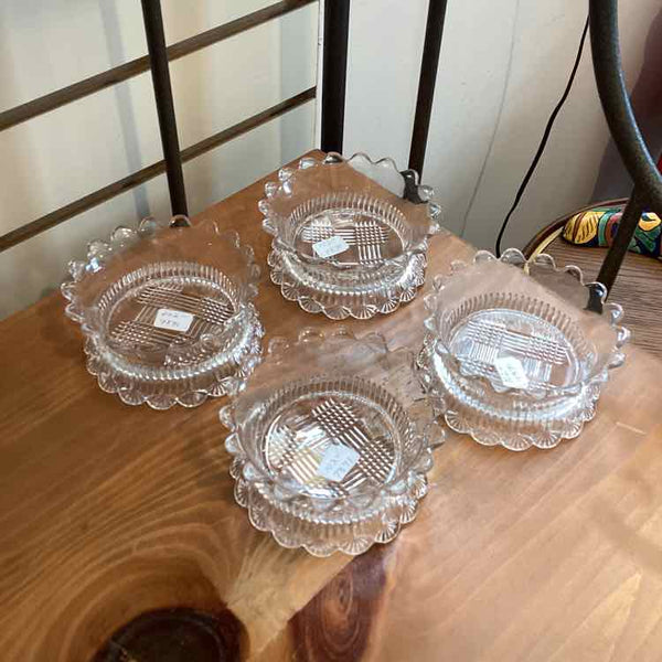 Set of 8  Glass Berry Bowls