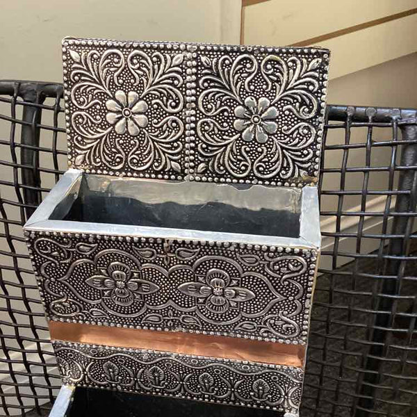 Metal 3-Tier Letter Holder