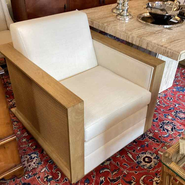 Thomasville Contempo Chair