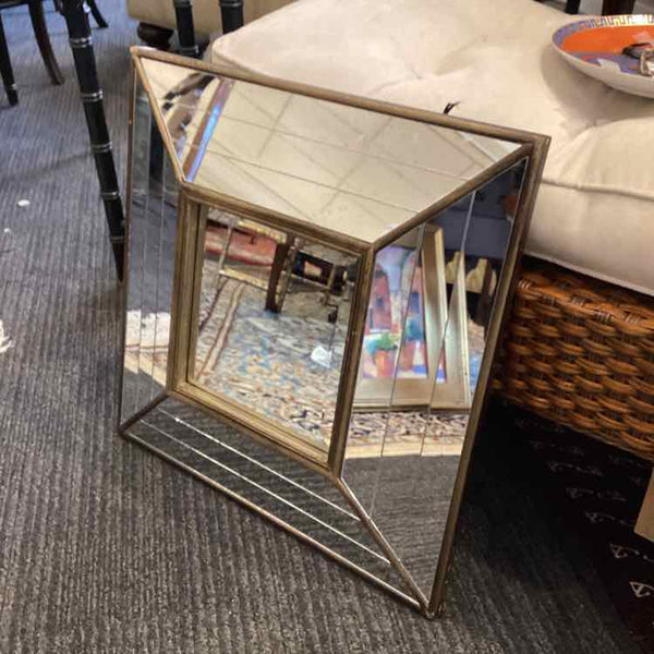 Square Mirror