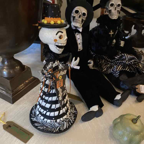 Day Of The Dead Skeleton Figure