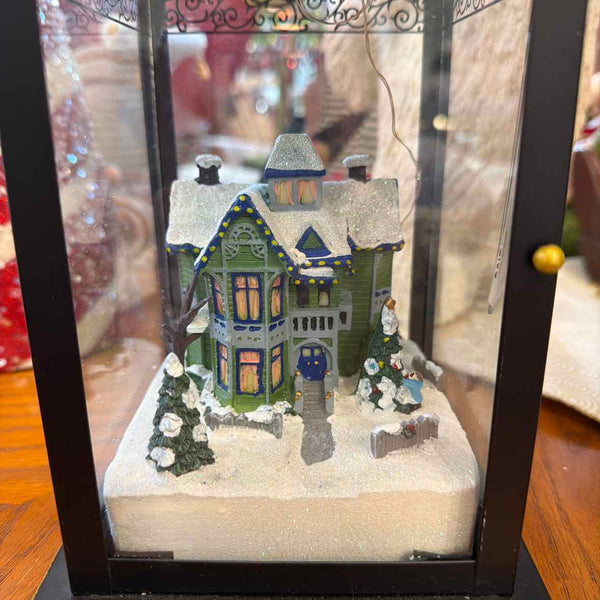 Lantern w/Decorated House
