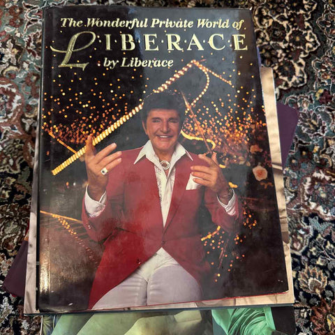 Book-Wonderful Private World Of Liberace
