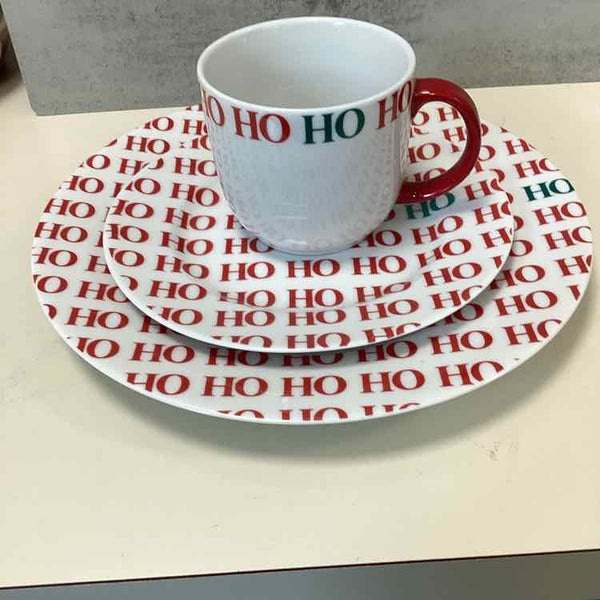 19 pc Ho-Ho-Ho Ceramic - 6 Mugs, 6-Dinner Plates, 6 Salad Plates , Serving Plate