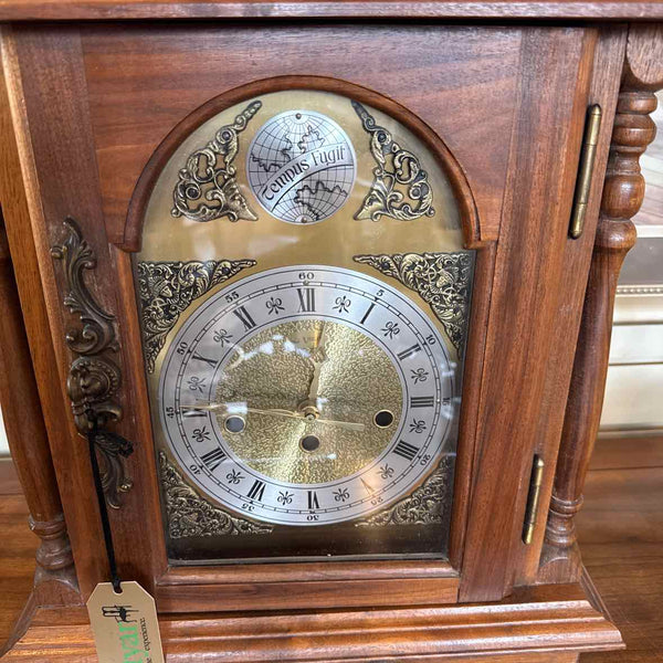 Mantle Clock