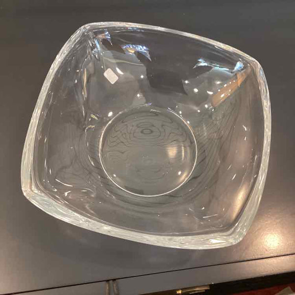 Tiffany Square Bowl