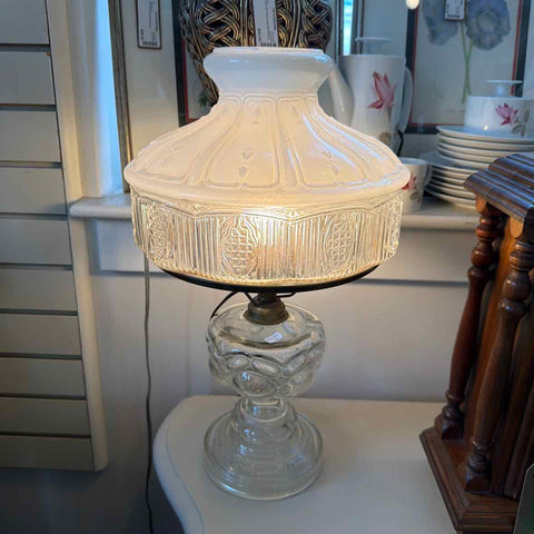 Vintage Aladdin Corinthian Oil Lamp