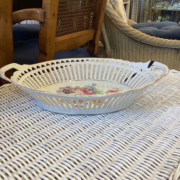 Oval Cut Latttice Porcelain Basket