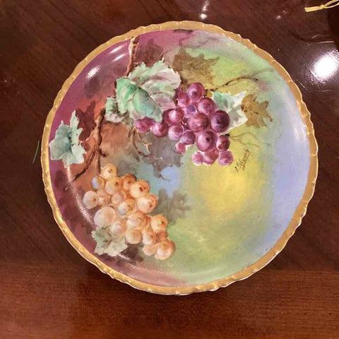 Printed Plate With Grapes