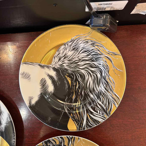 Five Royal Crown Equs Gold Plates