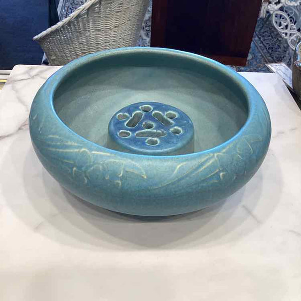 Rookwood Low Vase With Frog