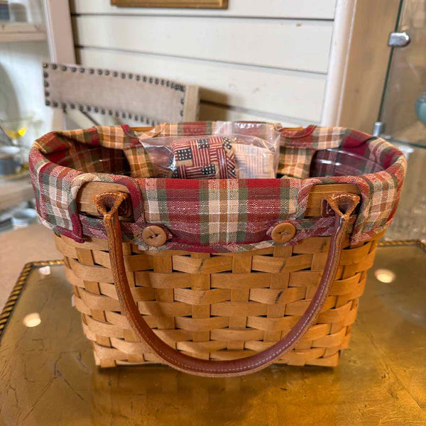 Longaberger MD Boardwalk Basket w/Liner