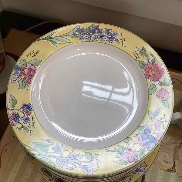 26 Piece Set of Sakura "Creme Brulee" China