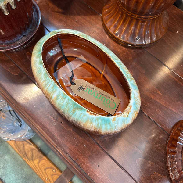 Roseville Oval Planter