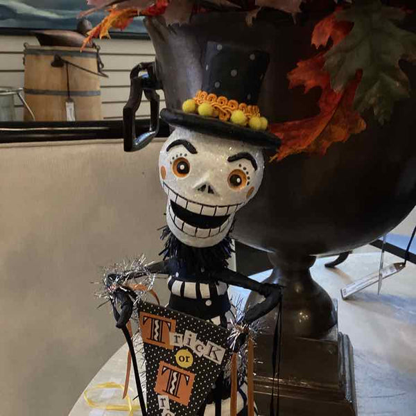 Day Of The Dead Skeleton Figure