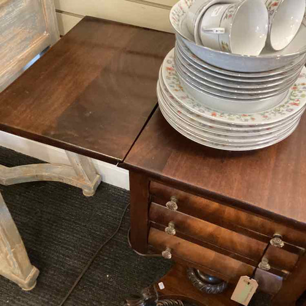 Empire Style Drop Side Chest