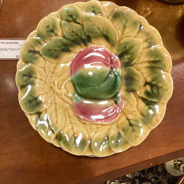 Set of 8 Majolica Dessert Plates with Fruit Design