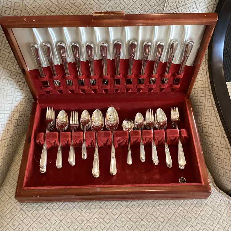 63 Pc. Silverware "Youth" Intro 1940