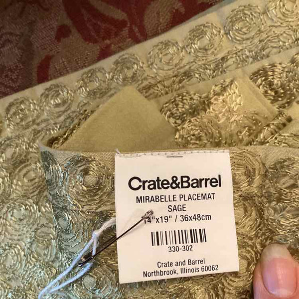 4 Green/Gold Placemats and Napkins (Crate & Barrel)