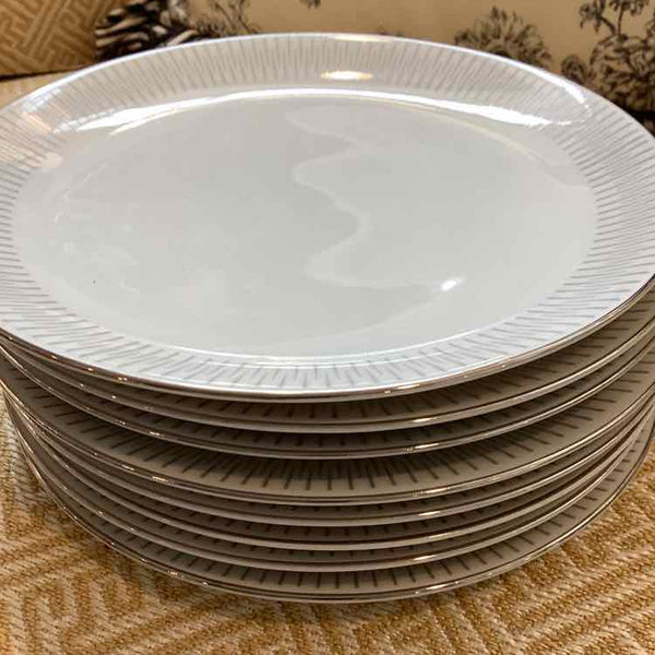 8 Mid-Century Salad Dessert Plates
