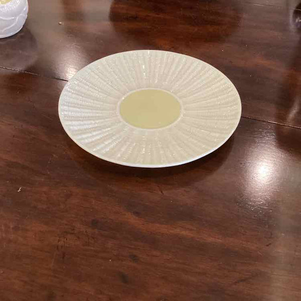 Belleek Neptune Plate