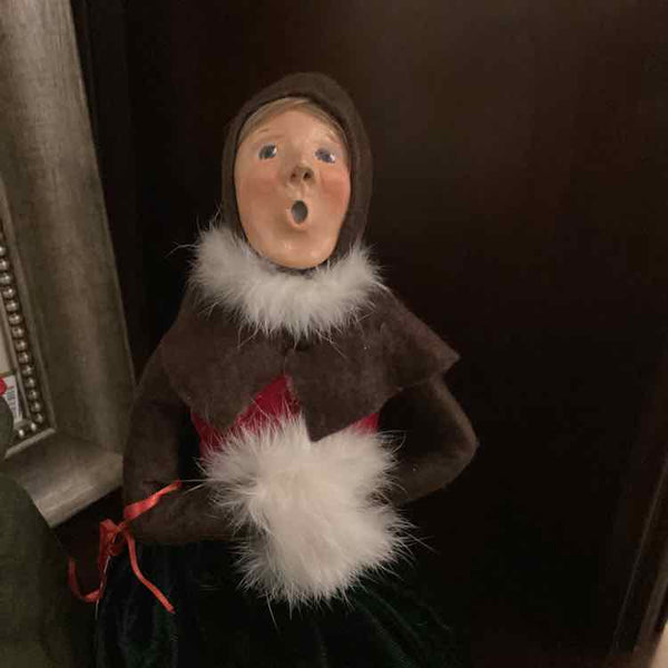 Byer's Choice Woman Caroler