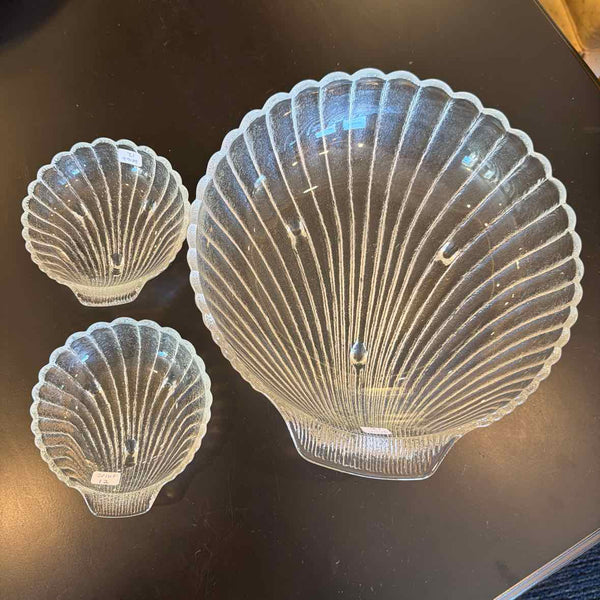 3 Piece Frosted Glass Shell Dishes