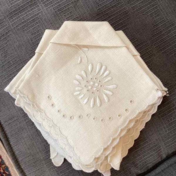 Off White Embroidered Linen Tablecloth & 8 Napkins