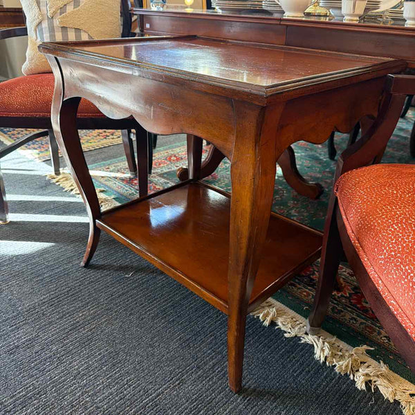 Scalloped End Table with 1 Drawer
