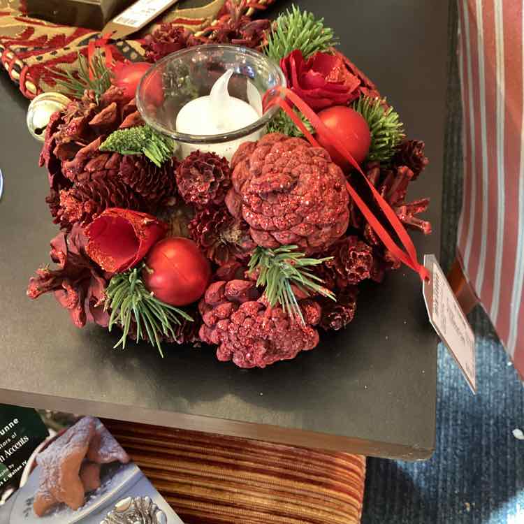 Pr. Wreaths w/Tea Lights