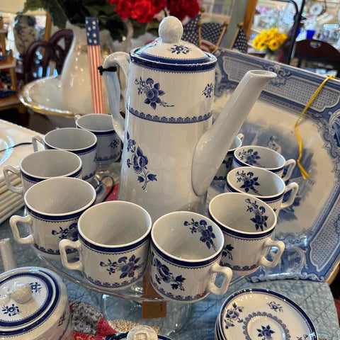 Spode Tea Pot with 12 Demitasse Cups