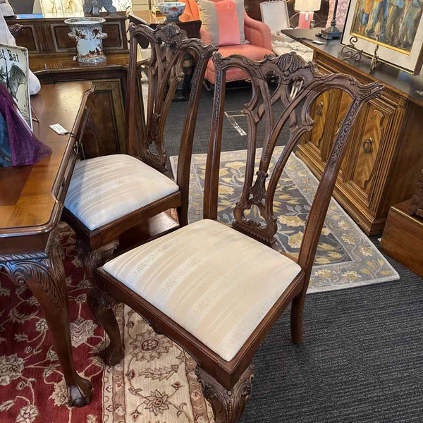 American Drew Dining Table And Six Chairs
