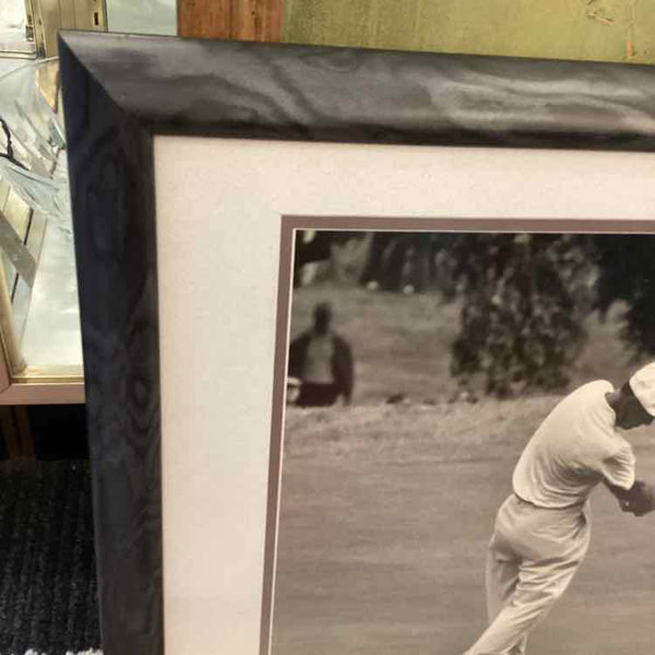 Photo of Ben Hogan - Iron Shot