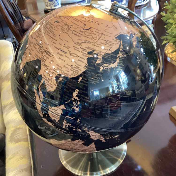Drexel Heritage Black Globe on Stand