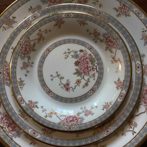 Set of Royal Doulton "Canton" China