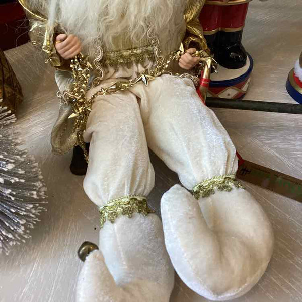 Sitting Santa