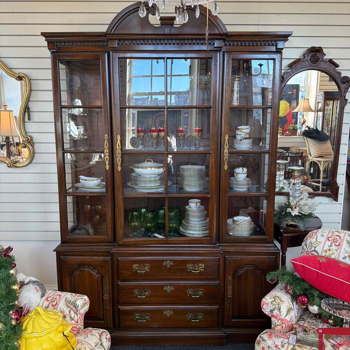 Pediment Breakfont China Cabinet