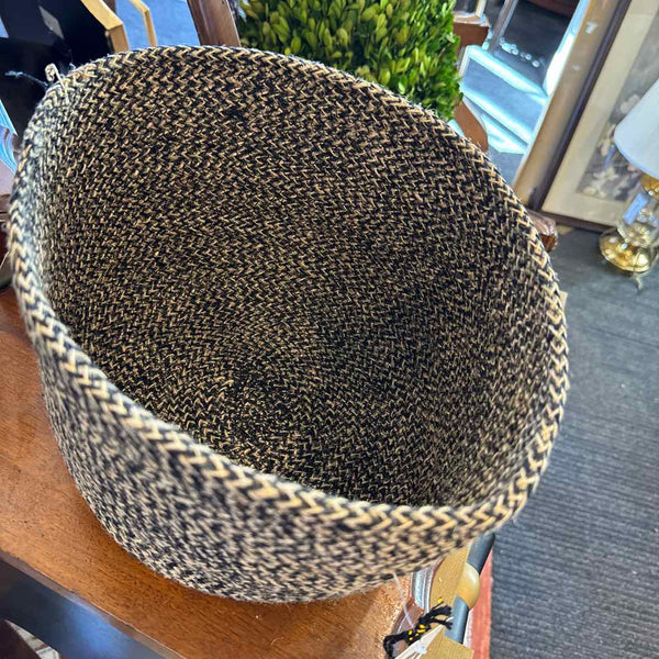 Black/Beige Woven Basket