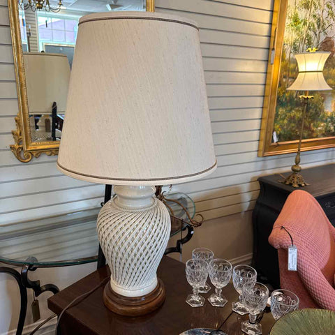 White Woven Ceramic Lamp