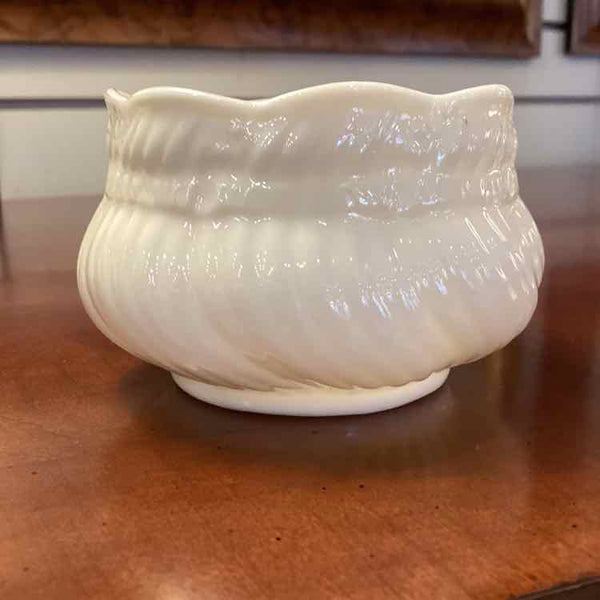 Belleek Ribbon Sugar Bowl